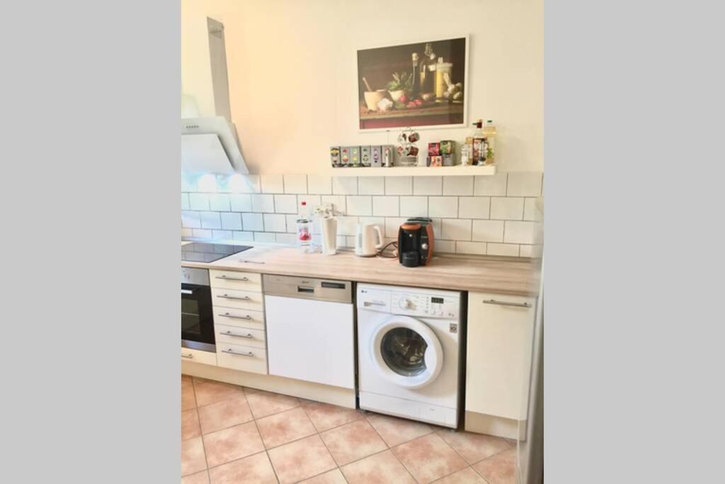 Apartment 120 Qm -3 Schlafzimmer-2 Baeder- Fuer 7 Gaeste Düsseldorf Exterior foto